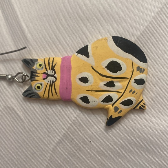 Vintage Dangling Cat Hand Painted Wooden Cat Earrings - Yellow Gold and Black - Picture 9 of 11